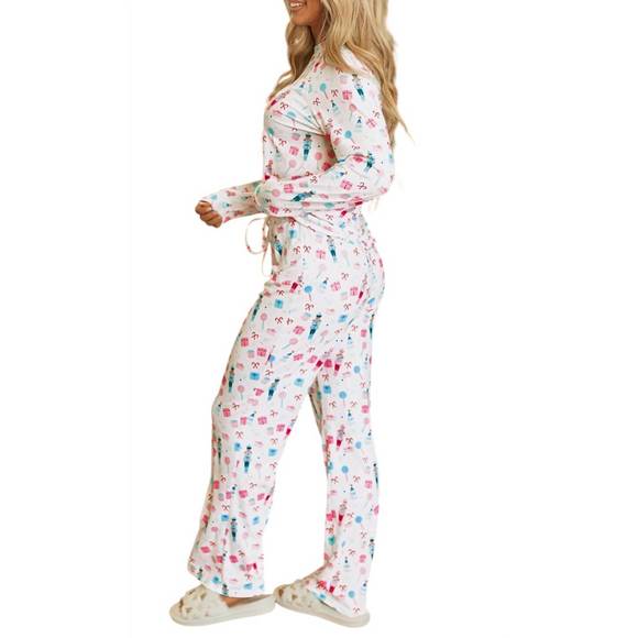 NEW LITTLE DAISY CLOSET holiday pajamas in white - Picture 2 of 4